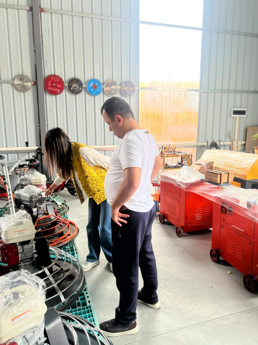 ລູກຄ້າທົ່ວໂລກ Flock ໄປ Guangzhou Sinden Co., LTD ກ່ອນຫນ້າ Canton Fair, ວາງຄໍາສັ່ງທີ່ສໍາຄັນ.